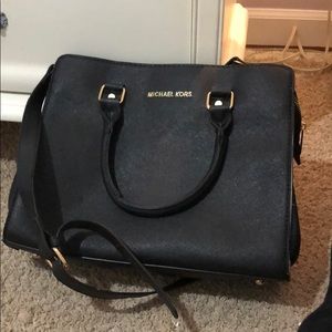 Black crossbody tote